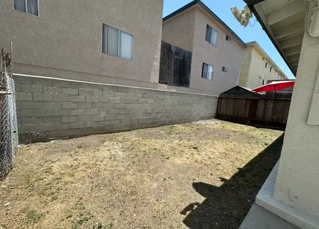 Property at 13604 1/2 Kornblum Ave Unit 13604 1/2, Hawthorne, CA, 90250, 2 beds, 1 bath, [object Object]