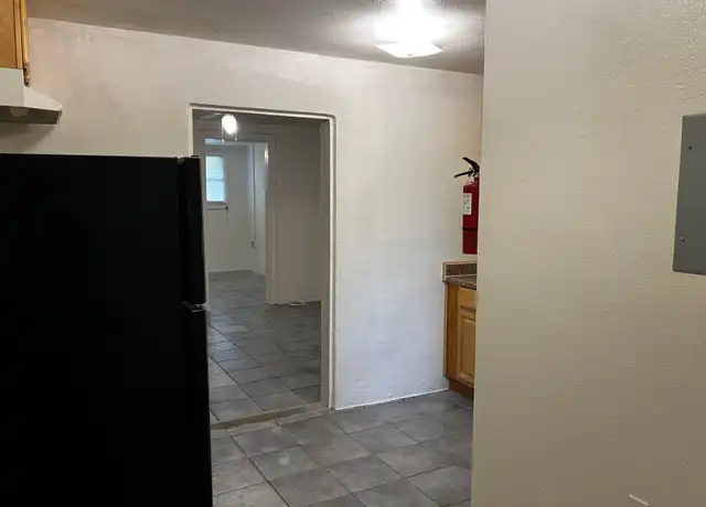 Property at 1027 Pailet Ave Unit 4, Harvey, LA, 70058, 1 bed, 1 bath, [object Object]