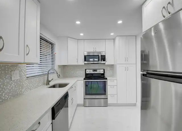 Property at 15090 Ashland Pl #153, Delray Beach, FL, 33484, 2 beds, 2 baths, [object Object]