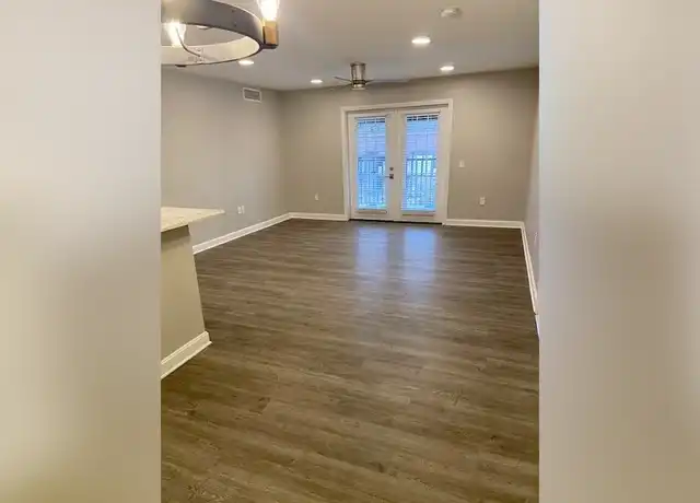 Property at Country Club Apartments - 8400 Country Club Way, Knoxville, TN, 37923, 2 beds, 2 baths, [object Object]