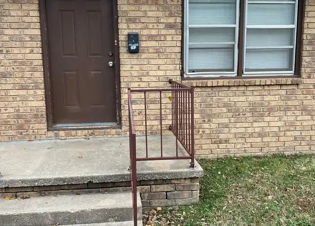 Property at 743 S Nettleton Ave, Springfield, MO, 65806, 2 beds, 1 bath, [object Object]