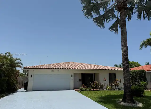 Property at 1721 NE 48th Ct, Oakland Park, FL, 33334, 4 beds, 2 baths, [object Object]