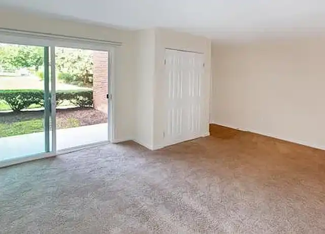 Property at Parkridge Gardens - 560 Florida Ave, Herndon, VA, 20170, 1-3 bed, 1-1.5 bath, [object Object]
