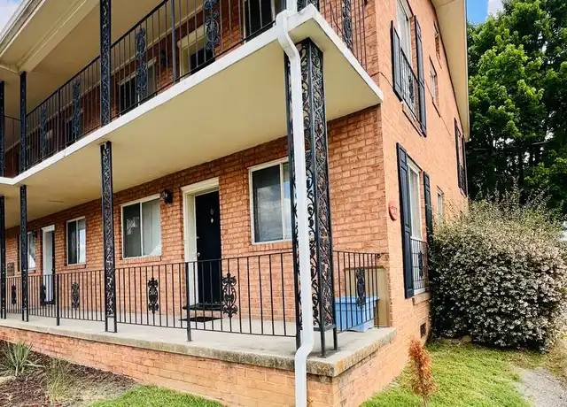 Property at 217 Mountain Ave SW Unit 217-8, Roanoke, VA, 24016, 1 bed, 1 bath, [object Object]