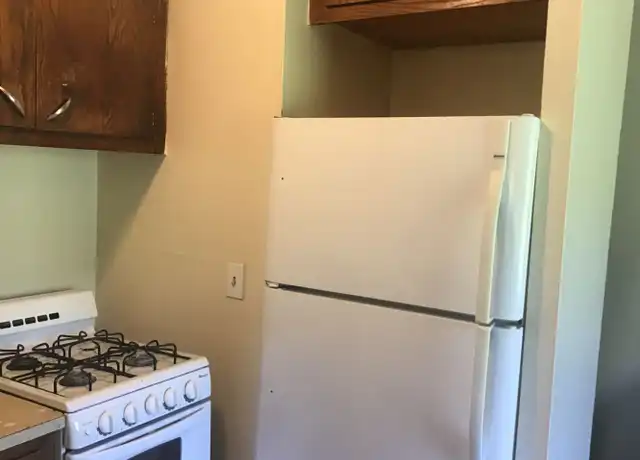 Property at 6226 W Lawn Ave Unit 1, Milwaukee, WI, 53218, 1 bed, 1 bath, [object Object]