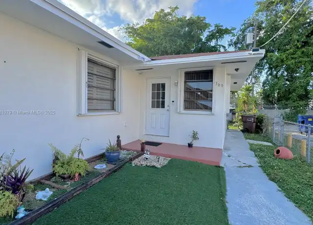 Property at 369 E 20th St Unit 369, Hialeah, FL, 33010, 2 beds, 1 bath, [object Object]