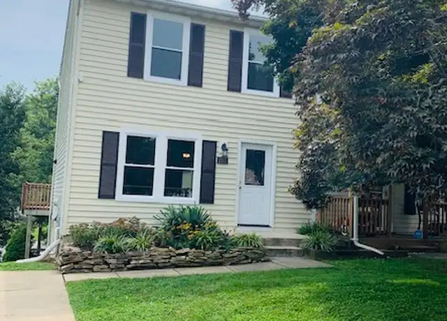 Property at 7513 Braemar Ct, Sykesville, MD, 21784, 3 beds, 2 baths, [object Object]