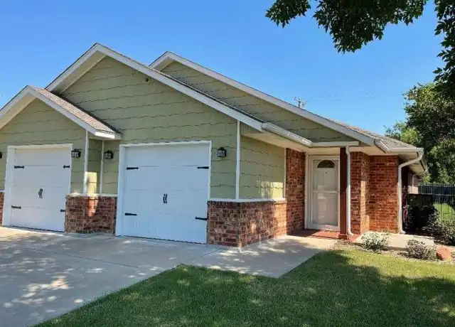 Property at 2513 Southwest East Ave Unit A, Lawton, OK, 73505, 2 beds, 2 baths, [object Object]