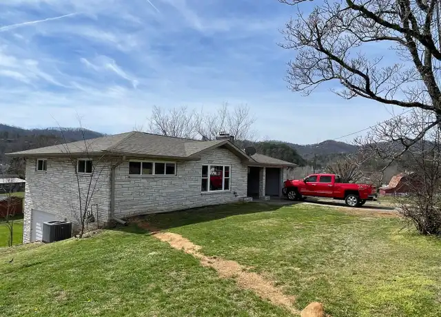 Property at 301 Pine Mountain Rd Unit 1, Pigeon Forge, TN, 37863, 2 beds, 1 bath, [object Object]