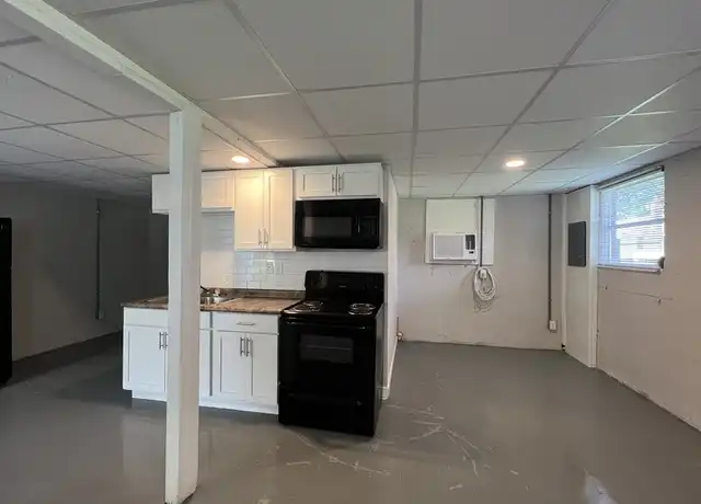 Property at 3034 W 18th St Unit B, Jacksonville, FL, 32254, 0 beds, 1 bath, [object Object]