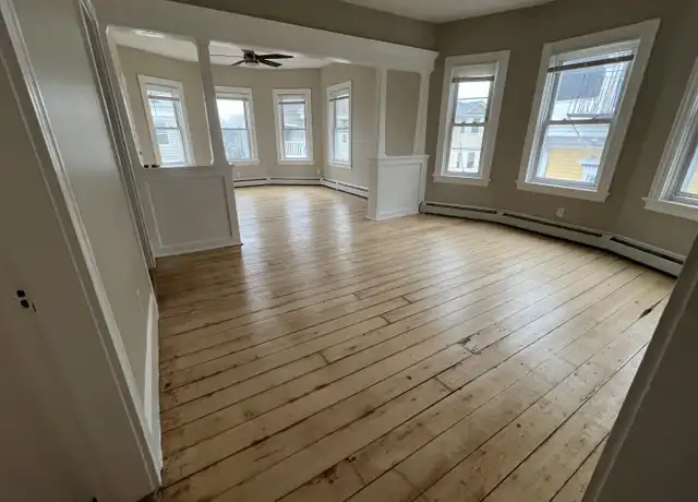 Property at 17 Grove St Unit 3, Providence, RI, 02909, 3 beds, 1 bath, [object Object]