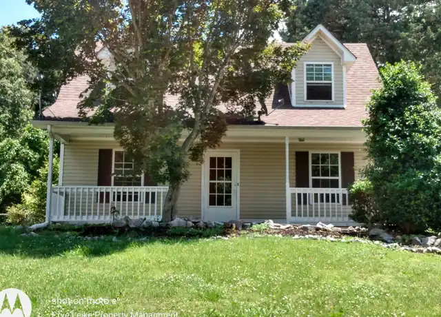 Property at 2827 Summertree Ln, Clarksville, TN, 37040, 3 beds, 2 baths, [object Object]