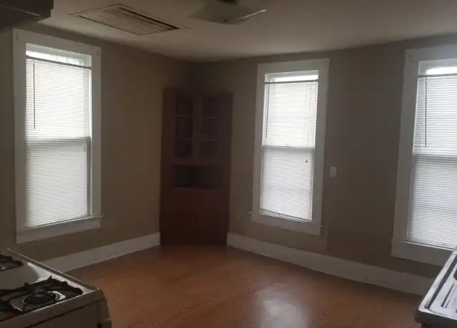 Property at 1505 E Main St, Decatur, IL, 62521, 3 beds, 1 bath, [object Object]