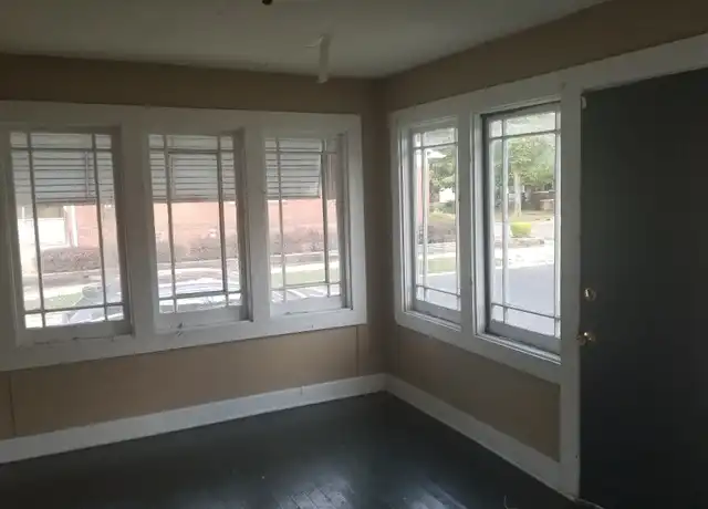 Property at 1505 E Main St, Decatur, IL, 62521, 3 beds, 1 bath, [object Object]