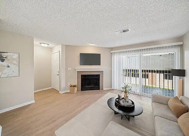 Photo of 2540 Sunset Dr, Longmont, CO 80501