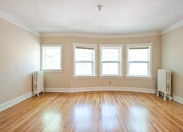 Property at 2534 N Prospect Ave Unit 2534-C, Milwaukee, WI, 53211, 3 beds, 1 bath, [object Object]