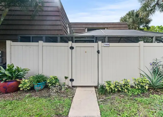 Property at 7809 78th Way, West Palm Beach, FL, 33407, 2 beds, 2.5 baths, [object Object]