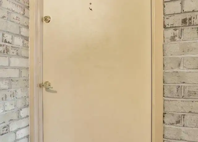 Property at 620 6th Ave Unit 203, Brunswick, MD, 21716, 2 beds, 1 bath, [object Object]