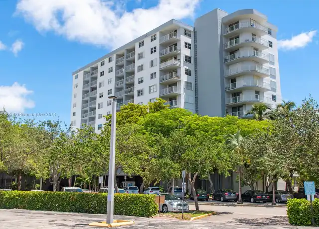 Property at 6900 Bay Dr Unit 9H, Miami Beach, FL, 33141, 1 bed, 1.5 baths, [object Object]