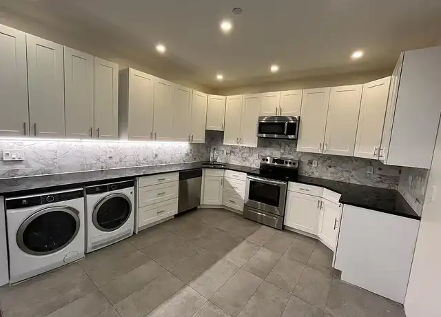 Property at 20 Park Residences - 20 Park St, Albany, NY, 12207, 1-2 bed, 1-1.5 bath, [object Object]