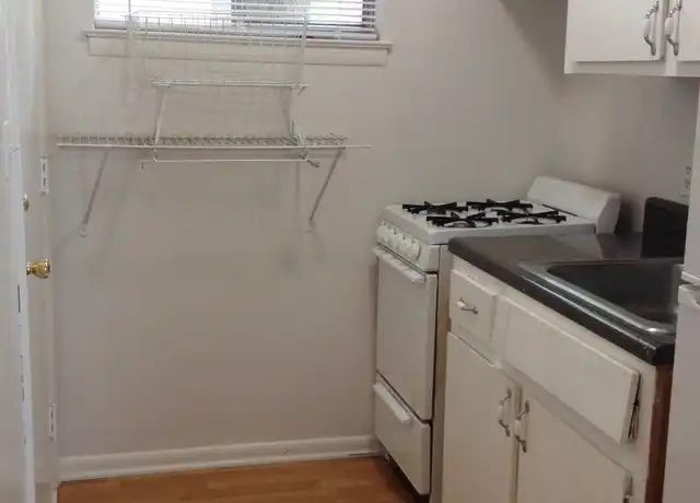 Property at 905 Greenwood Ave NE Unit 4, Atlanta, GA, 30306, 1 bed, 1 bath, [object Object]