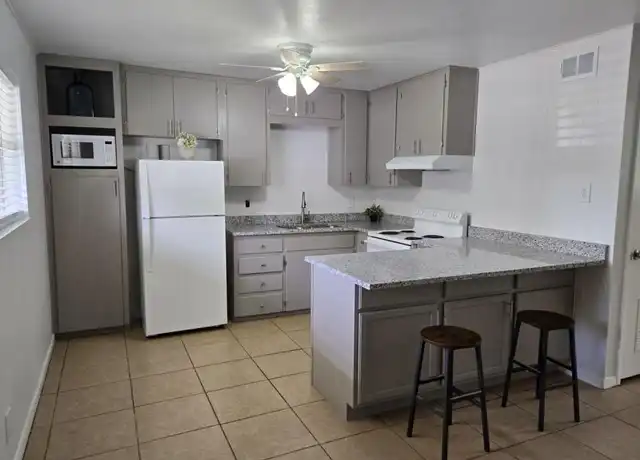 Property at 608 Harbour Ave, Killeen, TX, 76541, 1 bed, 1 bath, [object Object]