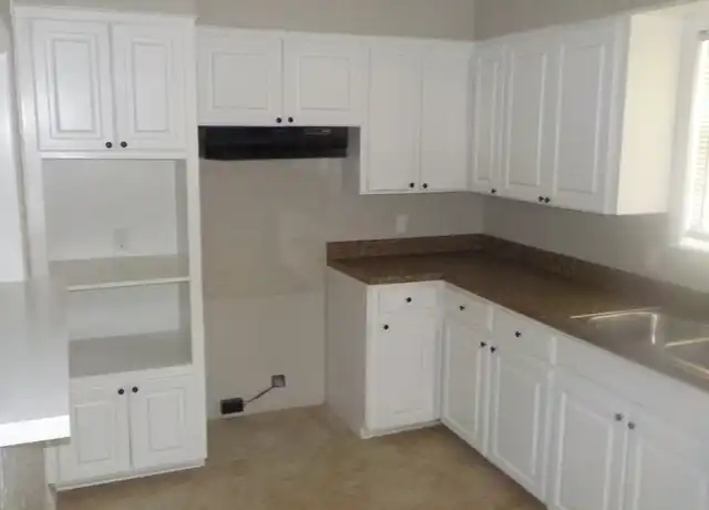 Property at 900 N Hughes St, Little Rock, AR, 72207, 3 beds, 2 baths, [object Object]