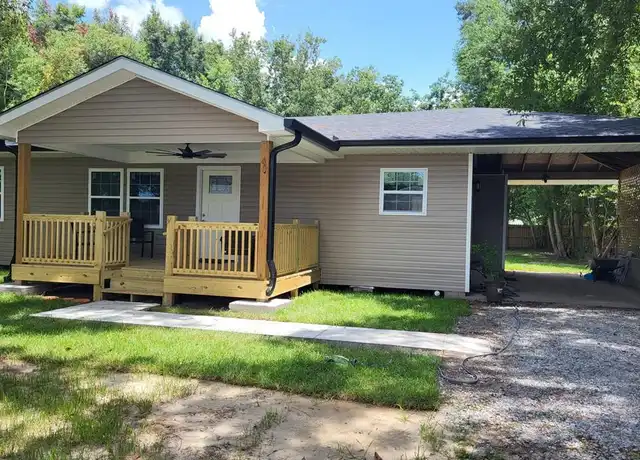 Property at 2106 Pelican St, Slidell, LA, 70460, 3 beds, 2 baths, [object Object]