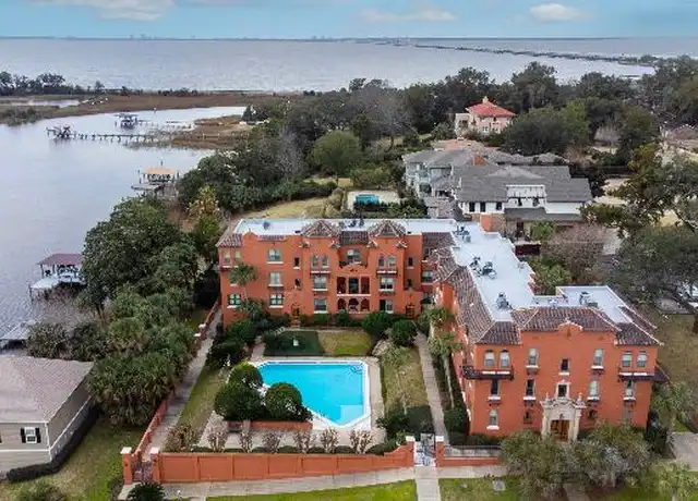 Property at 2007 E Gadsden St, Pensacola, FL, 32501, 2 beds, 2 baths, [object Object]