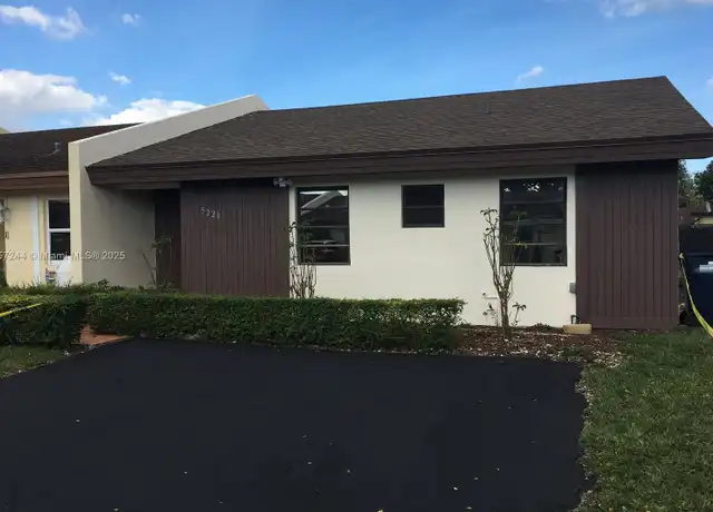 Property at 5221 SW 139th Avenue Rd, Miami, FL, 33175, 3 beds, 2 baths, [object Object]