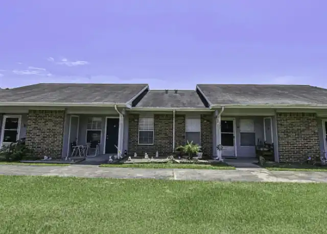 Property at 800 Avenue H Unit 101, Bay City, TX, 77414, 1 bed, 1 bath, [object Object]