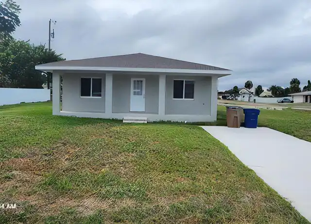 Property at 802 E Jasmine Rd, Lehigh Acres, FL, 33936, 2 beds, 2 baths, [object Object]