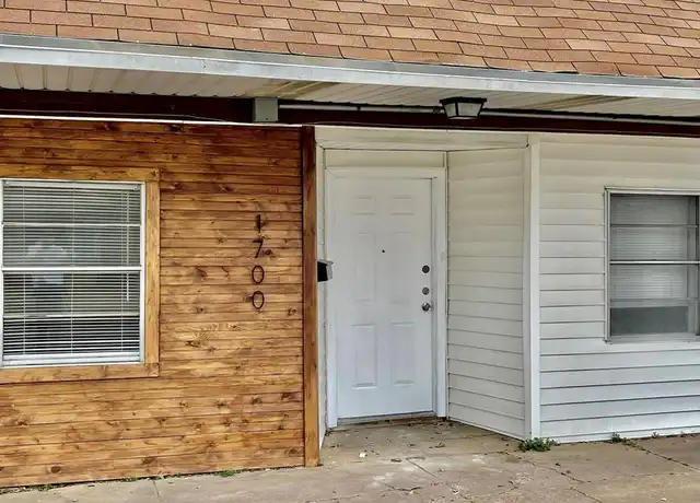 Property at 1700 S Travis St, Sherman, TX, 75090, 1 bed, 1 bath, [object Object]