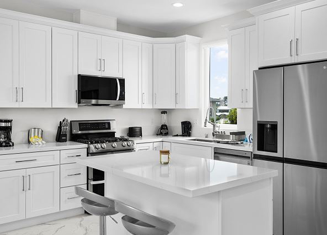 Photo of 119 S Rios Ave, Solana Beach, CA 92075