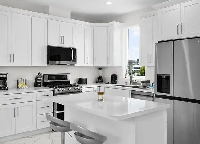 Property at 119 S Rios Ave, Solana Beach, CA, 92075, 1 bed, 1 bath, [object Object]