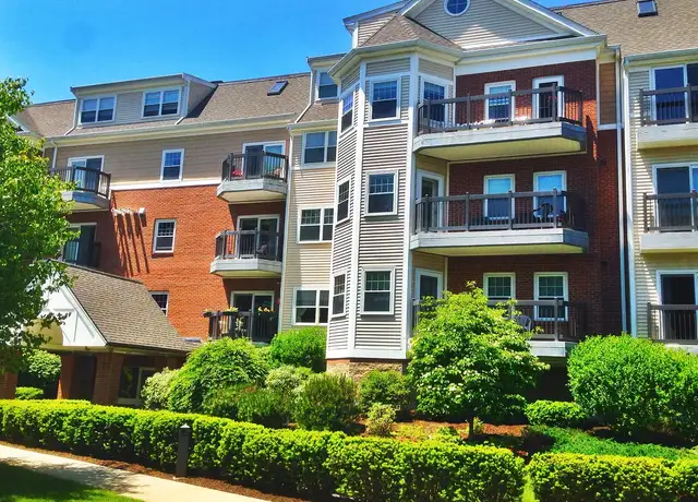 Photo of 247 Laws Brook Rd, Concord, MA 01742