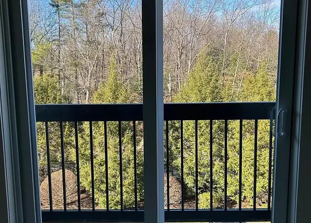 Photo of 247 Laws Brook Rd, Concord, MA 01742