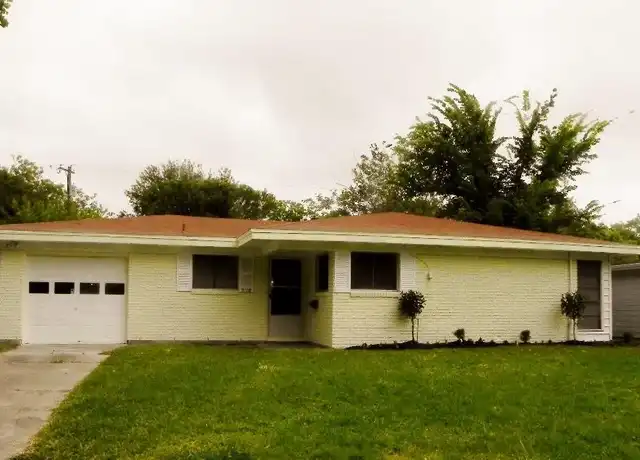 Property at 2118 17th Ave N, Texas City, TX, 77590, 3 beds, 1.5 baths, [object Object]