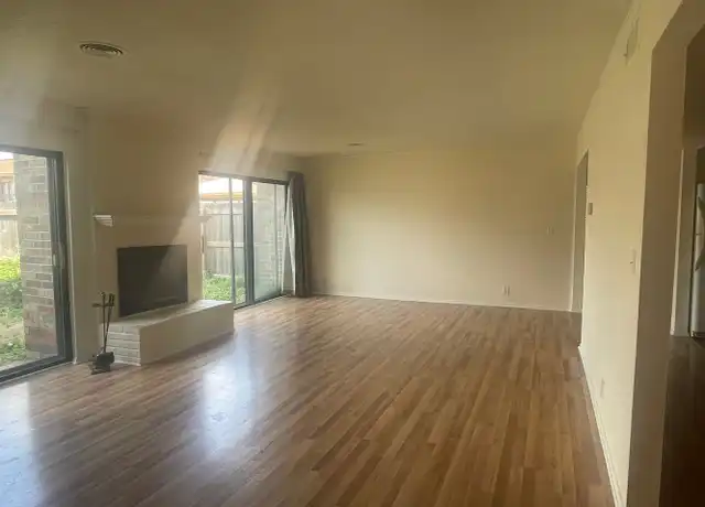 Property at 6588 Poplar Woods Cir S #1, Germantown, TN, 38138, 2 beds, 2 baths, [object Object]