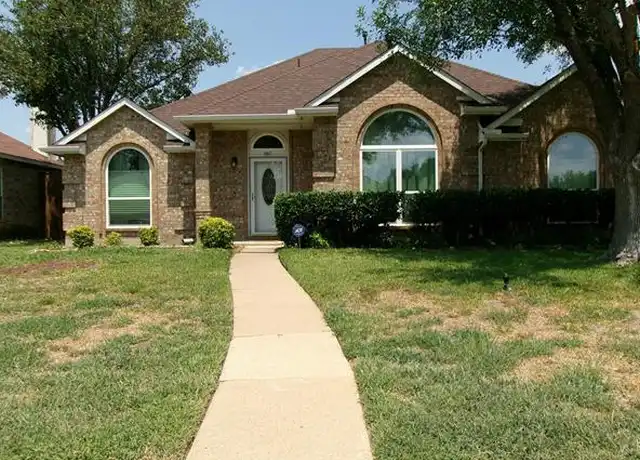 Property at 907 Dawson St, Cedar Hill, TX, 75104, 4 beds, 2 baths, [object Object]