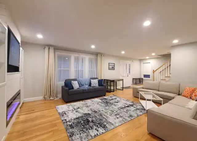 Property at 14 Weybosset St, Hyde Park, MA, 02136, 5 beds, 3.5 baths, [object Object]