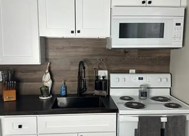 Property at 707 SW 4th Ave Unit 105, Mineral Wells, TX, 76067, 1 bed, 1 bath, [object Object]