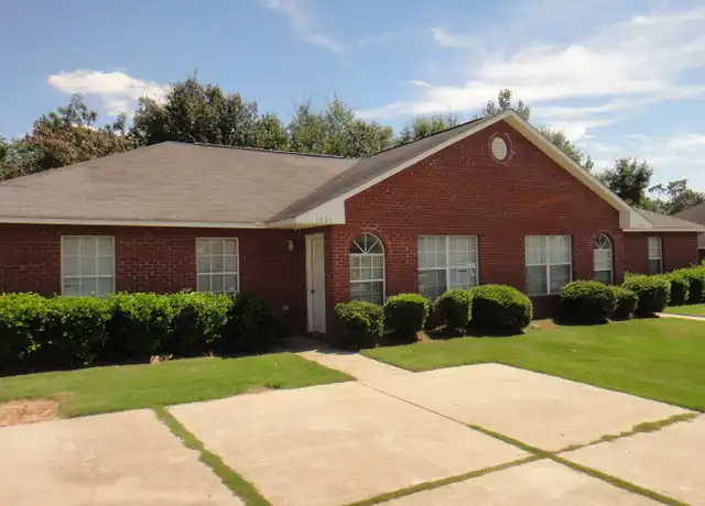 Property at 1965 Rosie St, Auburn, AL, 36832, 3 beds, 2 baths, [object Object]