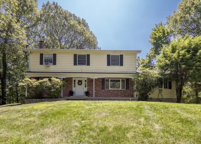 Property at 31 Carriage House Dr, Danbury, CT, 06810, 4 beds, 2.5 baths, [object Object]