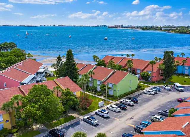 Property at 3630 41st Way S Unit E, Saint Petersburg, FL, 33711, 3 beds, 2 baths, [object Object]