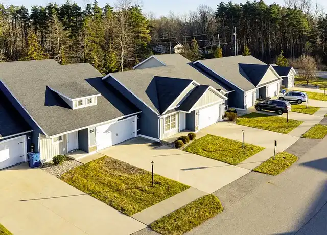 Property at Perry Creek Townhomes - Midland, MI - 2798 W North Union Rd, Midland, MI, 48642, 2-3 beds, 1.5-2.5 baths, [object Object]