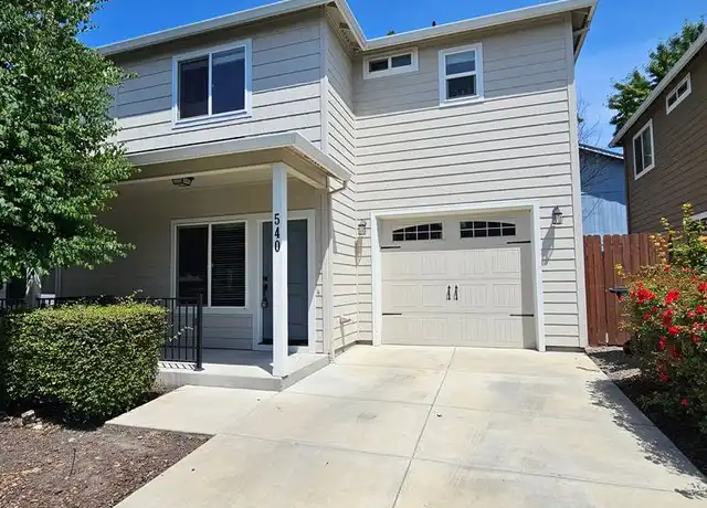 Property at 536 Gray Ct Unit 540, Central Point, OR, 97502, 3 beds, 2.5 baths, [object Object]