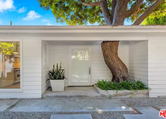 Property at 8312 Hollywood Blvd, Los Angeles, CA, 90069, 3 beds, 4.5 baths, [object Object]