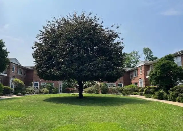 Property at 94 Shore Rd Unit D1, Port Washington, NY, 11050, 0 beds, 1 bath, [object Object]