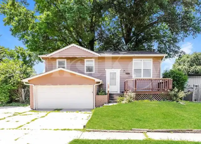 Property at 521 Fairlane St, Lansing, KS, 66043, 3 beds, 2 baths, [object Object]